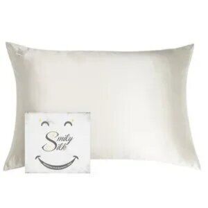 NWT Smily Silk Pillowcase - 100% Pure Mulberry Silk - 22Momme Highest Gr…